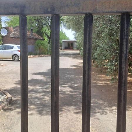 African Dawn B&B Calvinia Екстер'єр фото